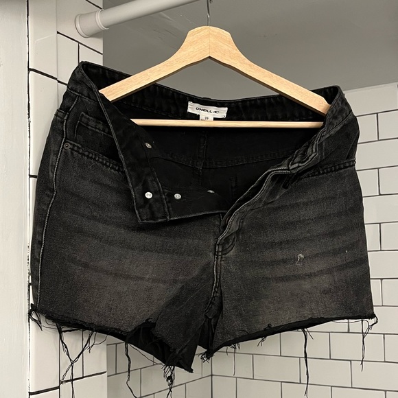 Shorts - Picture 1 of 5